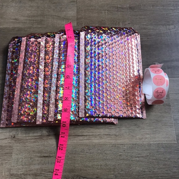 Other - 4/$25 Bubble mailer bags for shipping smaller items